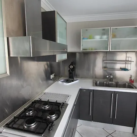 - Very Spacious 130m2 With Garden, 2 Ac Bedrooms, Near Port, Center, And Beaches In Bastia