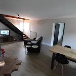 Appartamento Bastia - Very Spacious 130m2 Top With Garden, 2 Ac Bedrooms, Near Port, City Center, And Beaches In Bastia
