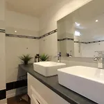 Bastia - Very Spacious 130m2 Top With Garden, 2 Ac Bedrooms, Near Port, City Center, And Beaches In Bastia