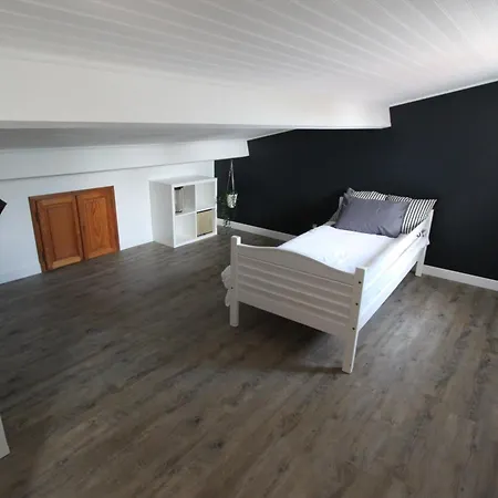 - Very Spacious 130m2 With Garden, 2 Ac Bedrooms, Near Port, Center, And Beaches In Bastia