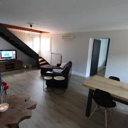 Apartment Bastia - Very Spacious 130m2 Top With Garden, 2 Ac Bedrooms, Near Port, City Center, And Beaches In Bastia