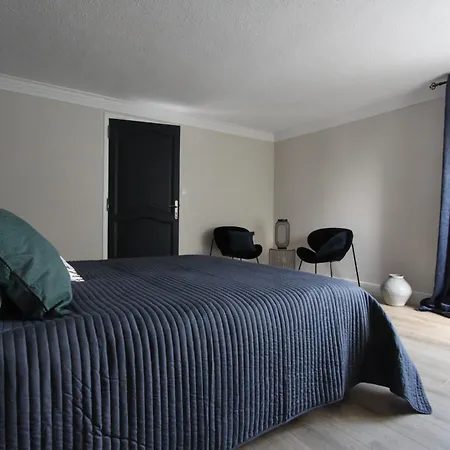 Appartement Bastia Belles Avec Cuisine Et Salle De Bain. Bastia (Corsica)